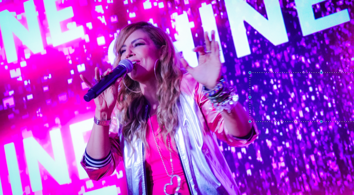 Lena Burke nominada al Latin Grammy brilla en los Premios Juventud 2025 con Bulova